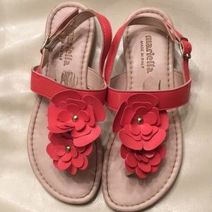 Girl’s leather sandals. Italian made.